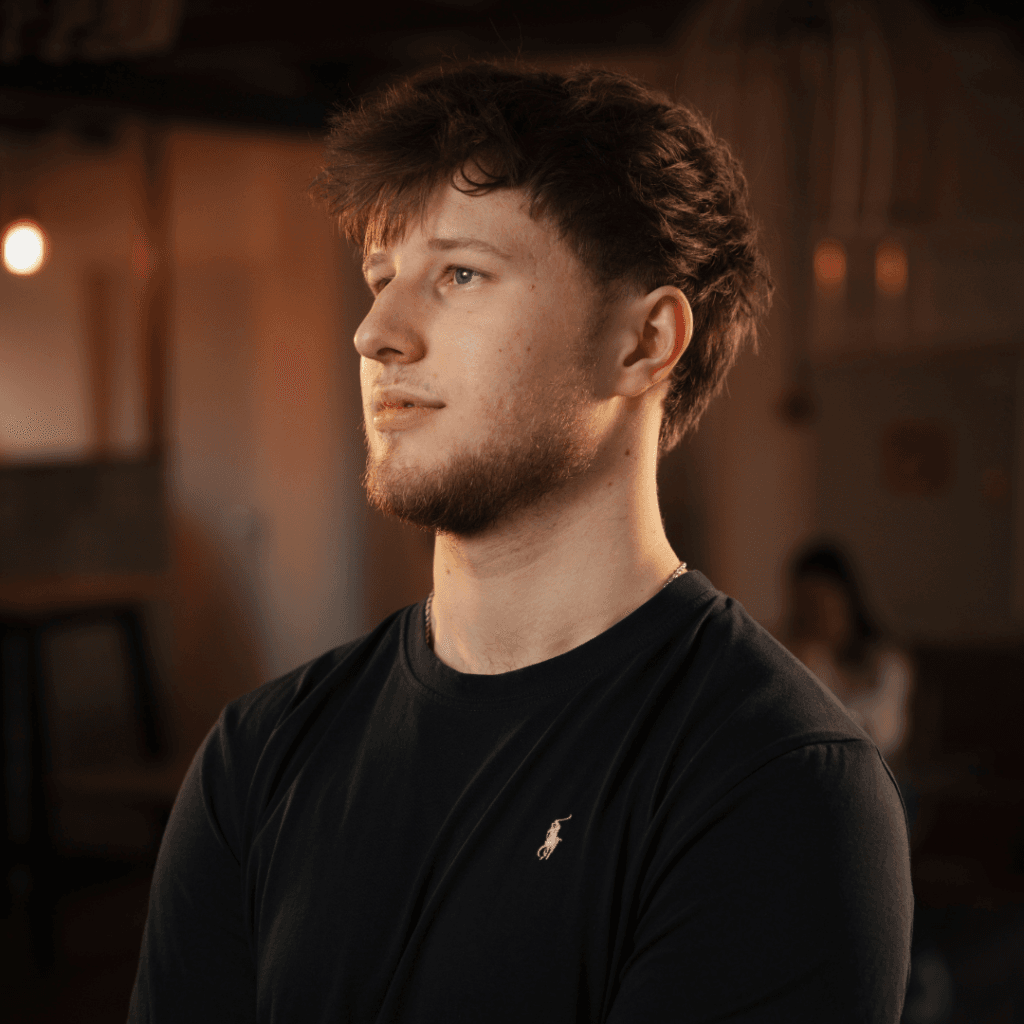 Chess Janzen | Trovita